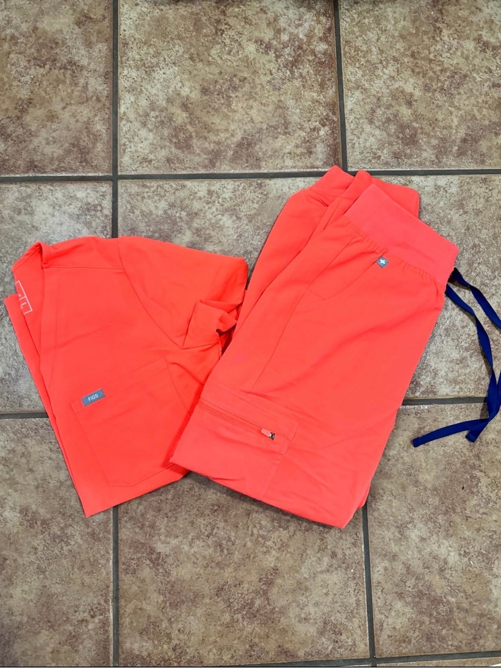 Figs Firey Coral Scrub Set Top and Bottom